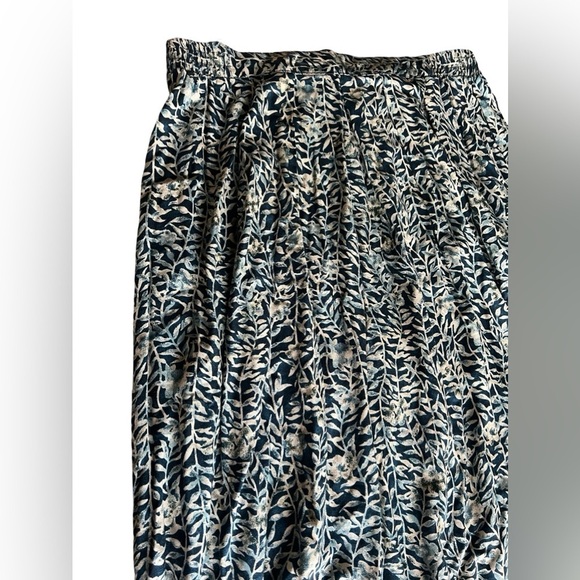 Vintage Maggie McNaughton Midi Skirt Blue Floral Size 18W Cottagecore Bohemian - Picture 2 of 5